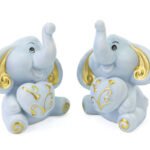 Elefantino in porcellana celeste in due modelli