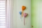 Palloncino a forma di cuore arancione opaco - immagine 2