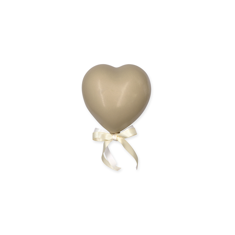 palloncino in ceramica a cuore beige opaco 12cm-simeone tendenze Palloncino a forma di cuore opaco beige - immagine 1