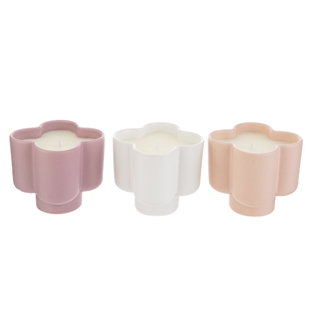 Candela fiore in ceramica in tre colori assortiti 10x10x10cm di Le Stelle bomboniere-Simeone Tendenze Candela fiore in ceramica in tre colori assortiti