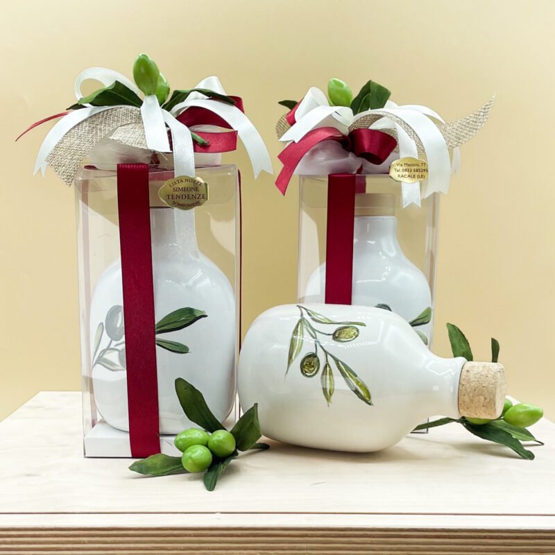 Oliere in Ceramica: Idee Originali per Bomboniere Artigianali 13 Bomboniera per cresima a tema ulivo