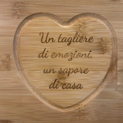 Tagliere in legno personalizzato con incisione laser