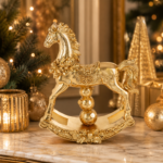 Cavallo a Dondolo Natalizio Oro 44cm di Le Stelle Natale ambientato